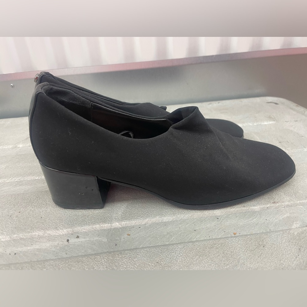 Donald Pilner Women’s Black Shoes  Size 9